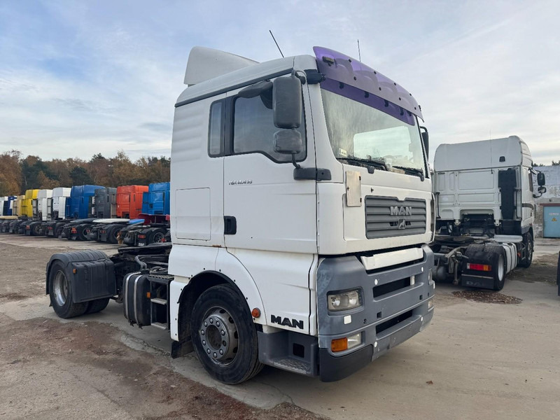 MAN TGA 18.430 (WITH HYDRUALIC PUMP / AVEC POMPE HYDRAULIQUE / PTO) - Tracteur routier: photos 3 MAN TGA 18.430 (WITH HYDRUALIC PUMP / AVEC POMPE HYDRAULIQUE / PTO) - Tracteur routier: photos 3