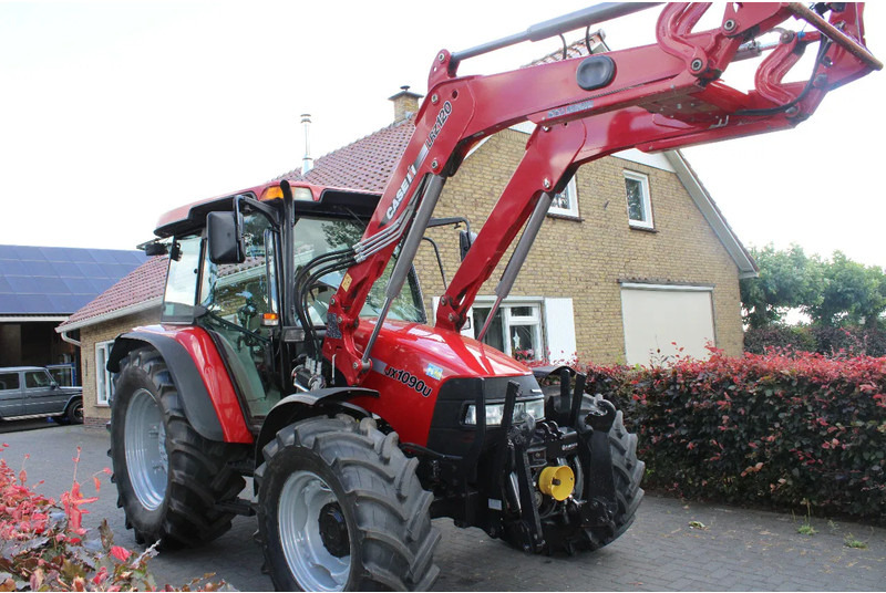 Case IH JX 1090 U - Tracteur agricole: photos 1 Case IH JX 1090 U - Tracteur agricole: photos 1