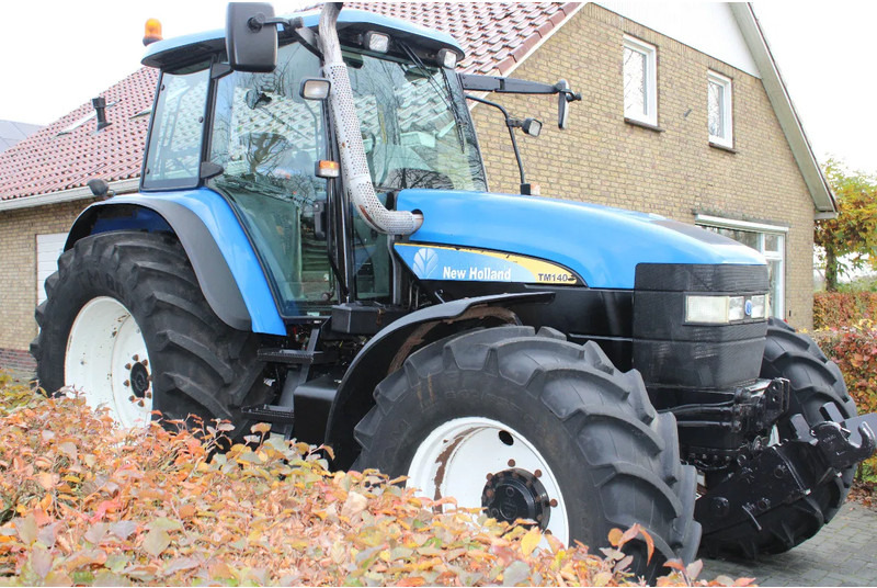 New Holland TM 140 - Tracteur agricole: photos 1 New Holland TM 140 - Tracteur agricole: photos 1