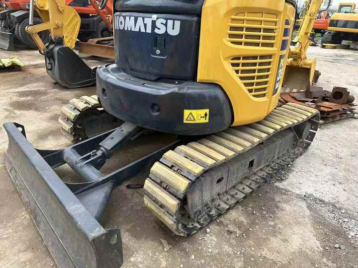 Best Quality Komatsu PC35mr Used Mini Excavator Earth-moving Machinery in Good Condition - Pelle sur chenille: photos 4 Best Quality Komatsu PC35mr Used Mini Excavator Earth-moving Machinery in Good Condition - Pelle sur chenille: photos 4