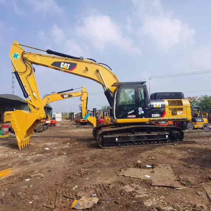 CAT second-hand 330D excavator sold at low price and in very good condition Japanese original hydraulic crawler excavator - Pelle: photos 4 CAT second-hand 330D excavator sold at low price and in very good condition Japanese original hydraulic crawler excavator - Pelle: photos 4