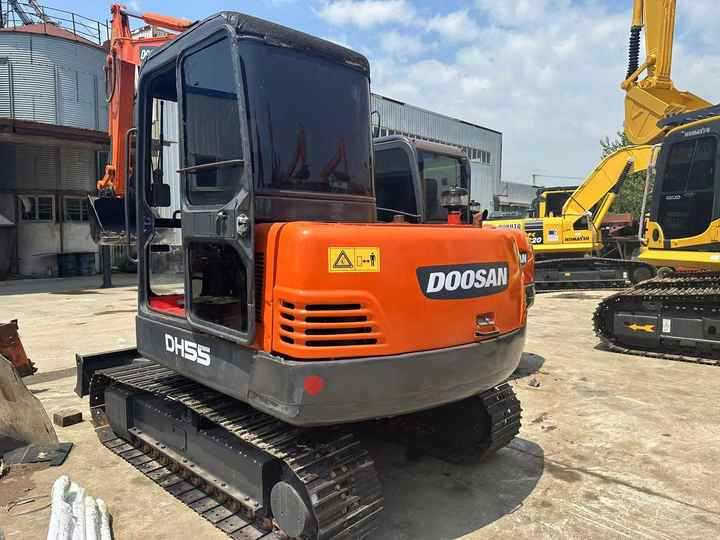 Low Shipping Used Excavator Doosan DH55 Good Condition with Low Hours - Pelle: photos 3 Low Shipping Used Excavator Doosan DH55 Good Condition with Low Hours - Pelle: photos 3