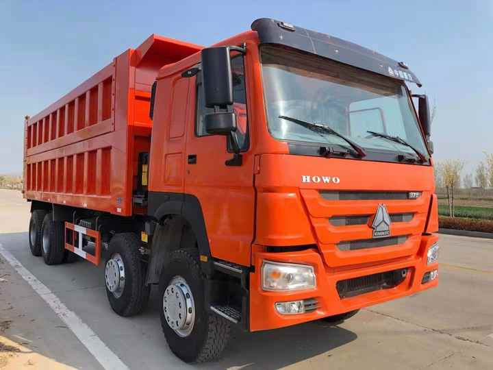 Nearly Brand New Howo Brand 375 8 *4 12 Wheels Dump Truck in Stock Dump Truck 371 375 400 Horsepower 6*4 8*4 Wheels - Camion benne: photos 2 Nearly Brand New Howo Brand 375 8 *4 12 Wheels Dump Truck in Stock Dump Truck 371 375 400 Horsepower 6*4 8*4 Wheels - Camion benne: photos 2