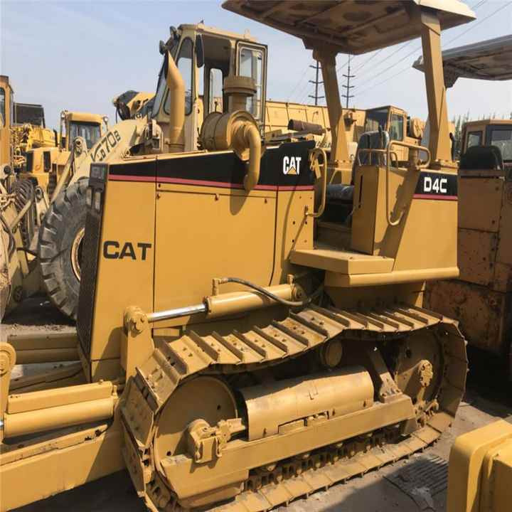 Open Cabin D4c Used Cat Bulldozer , Cat D4 D4h D4g D4m D4k D5m D5g D5h Mini Bulldozer , CAT Dozer - Bulldozer: photos 3 Open Cabin D4c Used Cat Bulldozer , Cat D4 D4h D4g D4m D4k D5m D5g D5h Mini Bulldozer , CAT Dozer - Bulldozer: photos 3