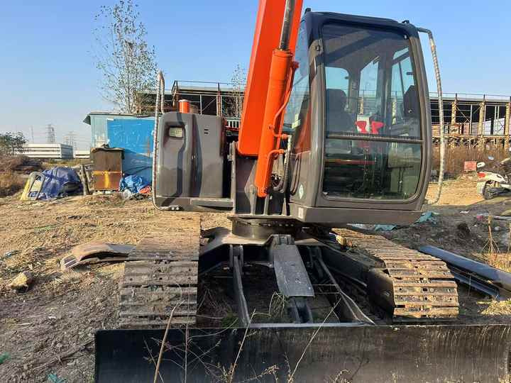 Original Japan Hitachi Used Zx55 Excavator for Sale Used Hitachi Zx60 Zx70 Hydraulic Excavator Hitachi Zaxis 55 Digger - Pelle: photos 3 Original Japan Hitachi Used Zx55 Excavator for Sale Used Hitachi Zx60 Zx70 Hydraulic Excavator Hitachi Zaxis 55 Digger - Pelle: photos 3