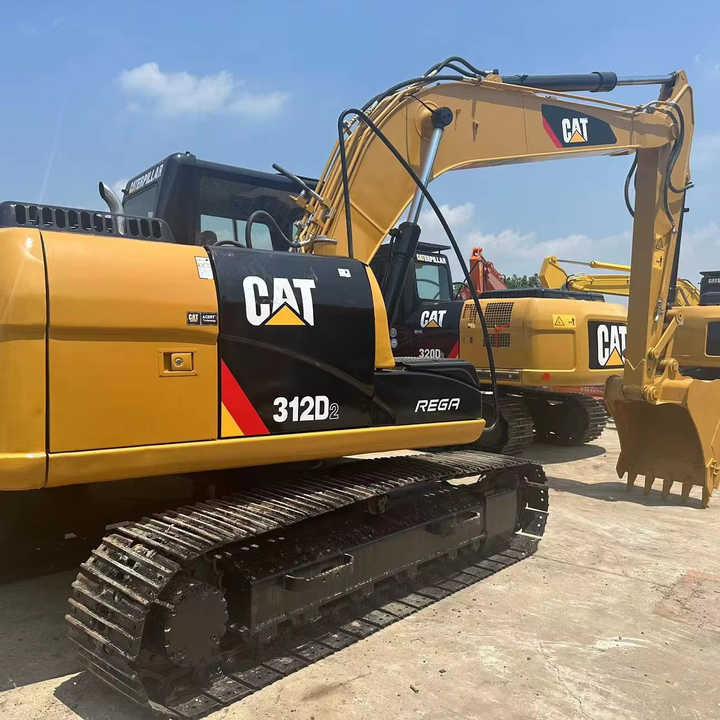 Second-hand Cat 312D2 used cat 312d crawler excavator is for sale with good quality and low price - Pelle: photos 1 Second-hand Cat 312D2 used cat 312d crawler excavator is for sale with good quality and low price - Pelle: photos 1