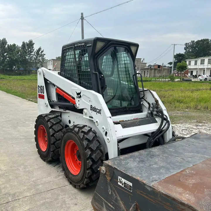 Used Bob Cat Bob Cat S160 Used Mini Skid Steer Wheel Loader Multifunctional Track Loaders Bobcat S160 2.7 Ton - Mini chargeuse: photos 1 Used Bob Cat Bob Cat S160 Used Mini Skid Steer Wheel Loader Multifunctional Track Loaders Bobcat S160 2.7 Ton - Mini chargeuse: photos 1