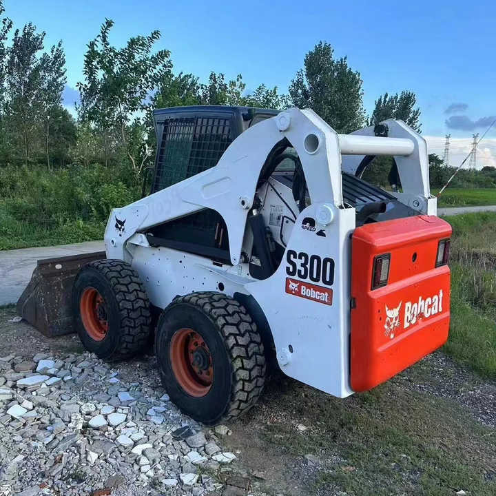 Used Bob Cat Bob Cat S300 Used Mini Skid Steer Wheel Loader Multifunctional Track Loaders Bobcat S300 - Mini chargeuse: photos 3 Used Bob Cat Bob Cat S300 Used Mini Skid Steer Wheel Loader Multifunctional Track Loaders Bobcat S300 - Mini chargeuse: photos 3