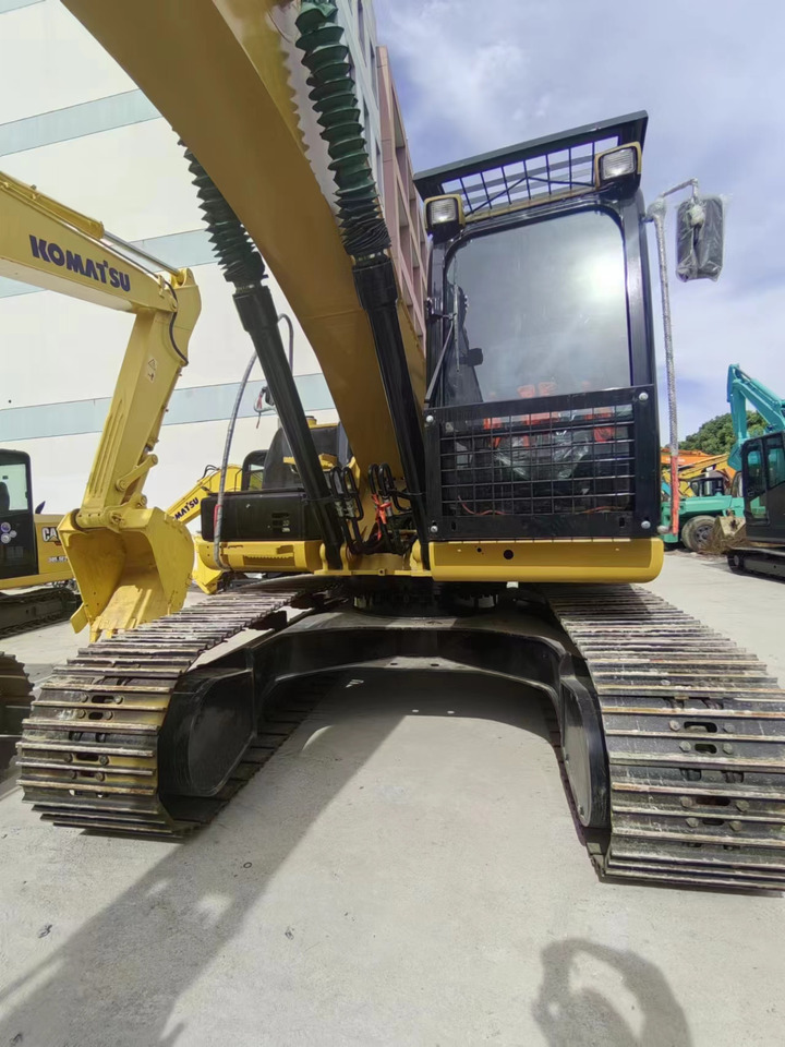 Pelle sur chenille Used Caterpillar 320d excavator for sale at a low price.: photos 15