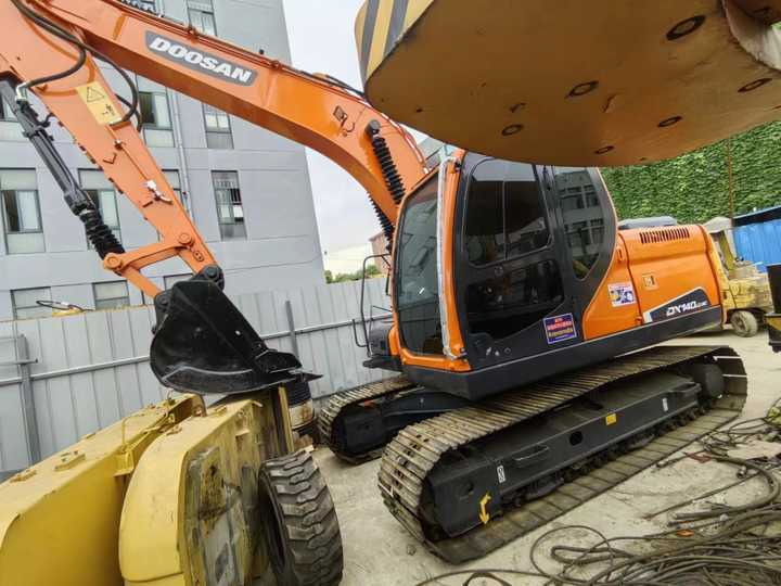Used Doosan Hydraulic Excavator DX140 Low Price Korea Doosan DX140-9 Used Excavator for Sale - Pelle sur chenille: photos 3 Used Doosan Hydraulic Excavator DX140 Low Price Korea Doosan DX140-9 Used Excavator for Sale - Pelle sur chenille: photos 3
