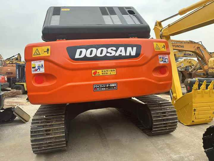 Used Excavator Doosan DX225LC-9 Excavators Mini Equipment Earth Moving Machinery Doosan Digger Excavator for Sale - Pelle: photos 5 Used Excavator Doosan DX225LC-9 Excavators Mini Equipment Earth Moving Machinery Doosan Digger Excavator for Sale - Pelle: photos 5