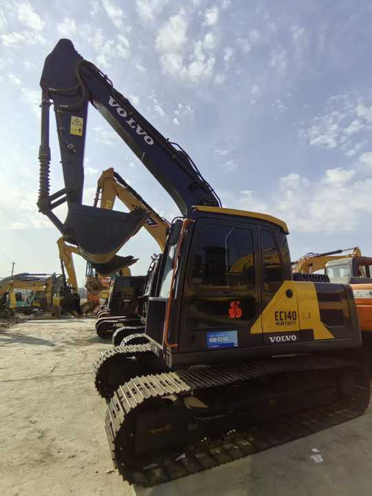 Used Volvo 14 tonne crawler excavator Volvo ec140 excavator powerful low price good quality for sale - Pelle sur chenille: photos 2 Used Volvo 14 tonne crawler excavator Volvo ec140 excavator powerful low price good quality for sale - Pelle sur chenille: photos 2
