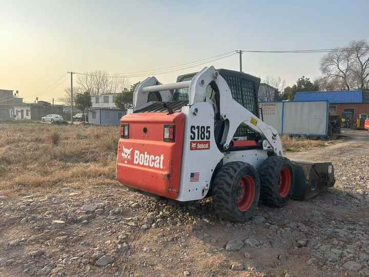 Used bobcat s185 skid steer loader on sale 100% excellent condition bobcat brand s185 s300 s550 s16 s18 skid steer sale - Mini chargeuse: photos 2 Used bobcat s185 skid steer loader on sale 100% excellent condition bobcat brand s185 s300 s550 s16 s18 skid steer sale - Mini chargeuse: photos 2