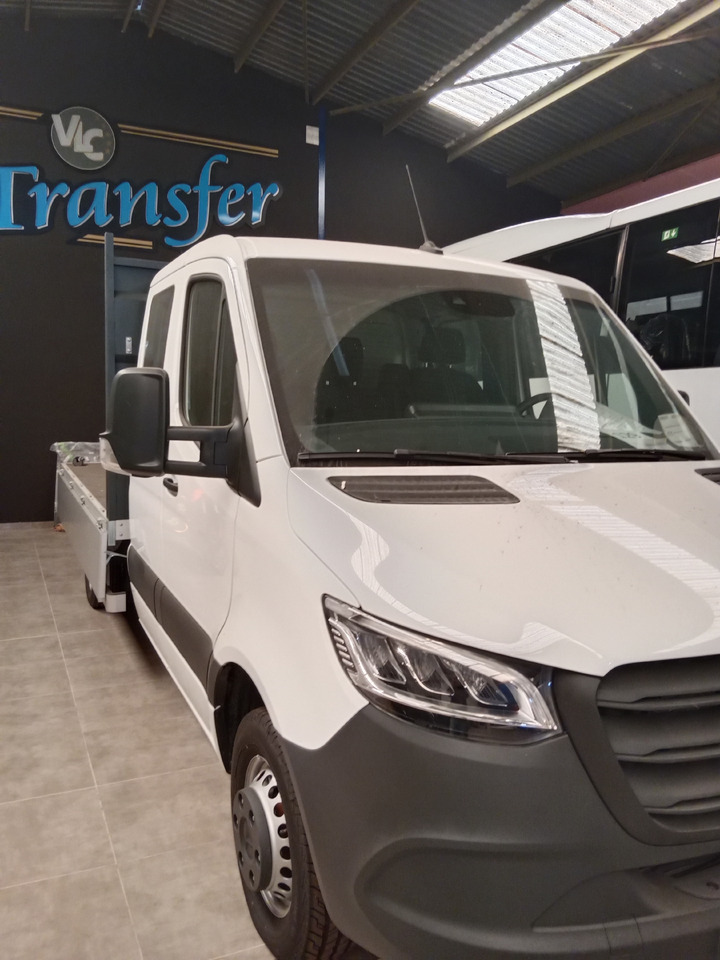 MERCEDES-BENZ SPRINTER 519 - Camion plateau: photos 1 MERCEDES-BENZ SPRINTER 519 - Camion plateau: photos 1