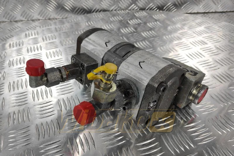 Bosch 0510565014 1517222467/1517222377 - Pompe hydraulique pour Engins de chantier: photos 2 Bosch 0510565014 1517222467/1517222377 - Pompe hydraulique pour Engins de chantier: photos 2