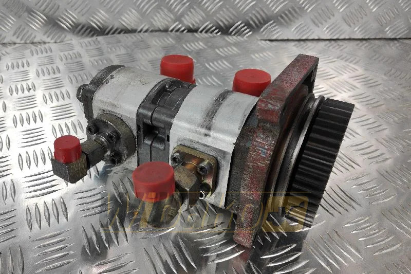 Bosch 0517565301 1517223005/1517222378 - Pompe hydraulique pour Engins de chantier: photos 1 Bosch 0517565301 1517223005/1517222378 - Pompe hydraulique pour Engins de chantier: photos 1