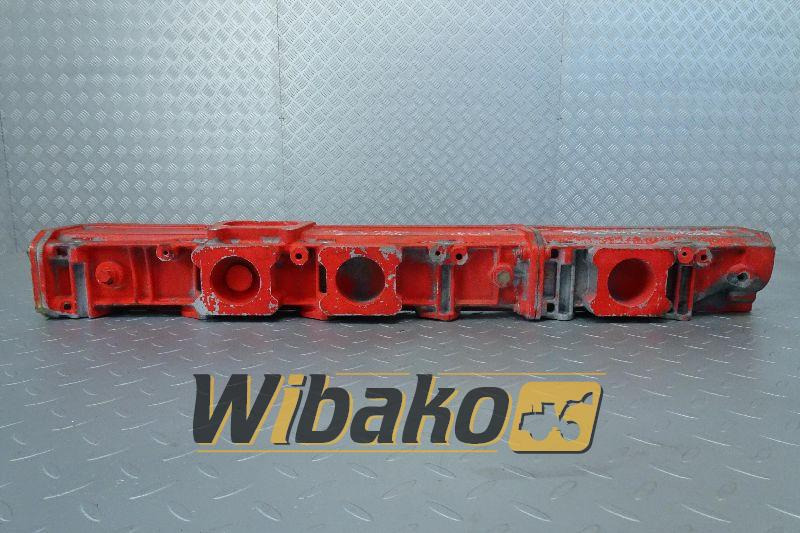 Intake manifold Deutz 04288254R - Collecteur d'admission pour Engins de chantier: photos 1 Intake manifold Deutz 04288254R - Collecteur d'admission pour Engins de chantier: photos 1