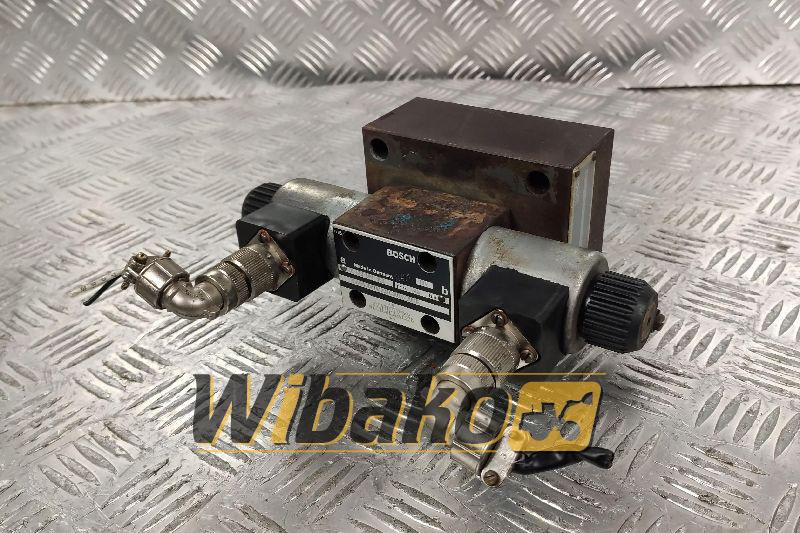 Valves set Bosch 184 0813100148 - Valve hydraulique pour Engins de chantier: photos 1 Valves set Bosch 184 0813100148 - Valve hydraulique pour Engins de chantier: photos 1