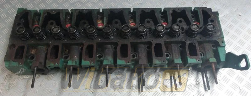 Volvo TAD650 04515636 - Culasse pour Engins de chantier: photos 1 Volvo TAD650 04515636 - Culasse pour Engins de chantier: photos 1