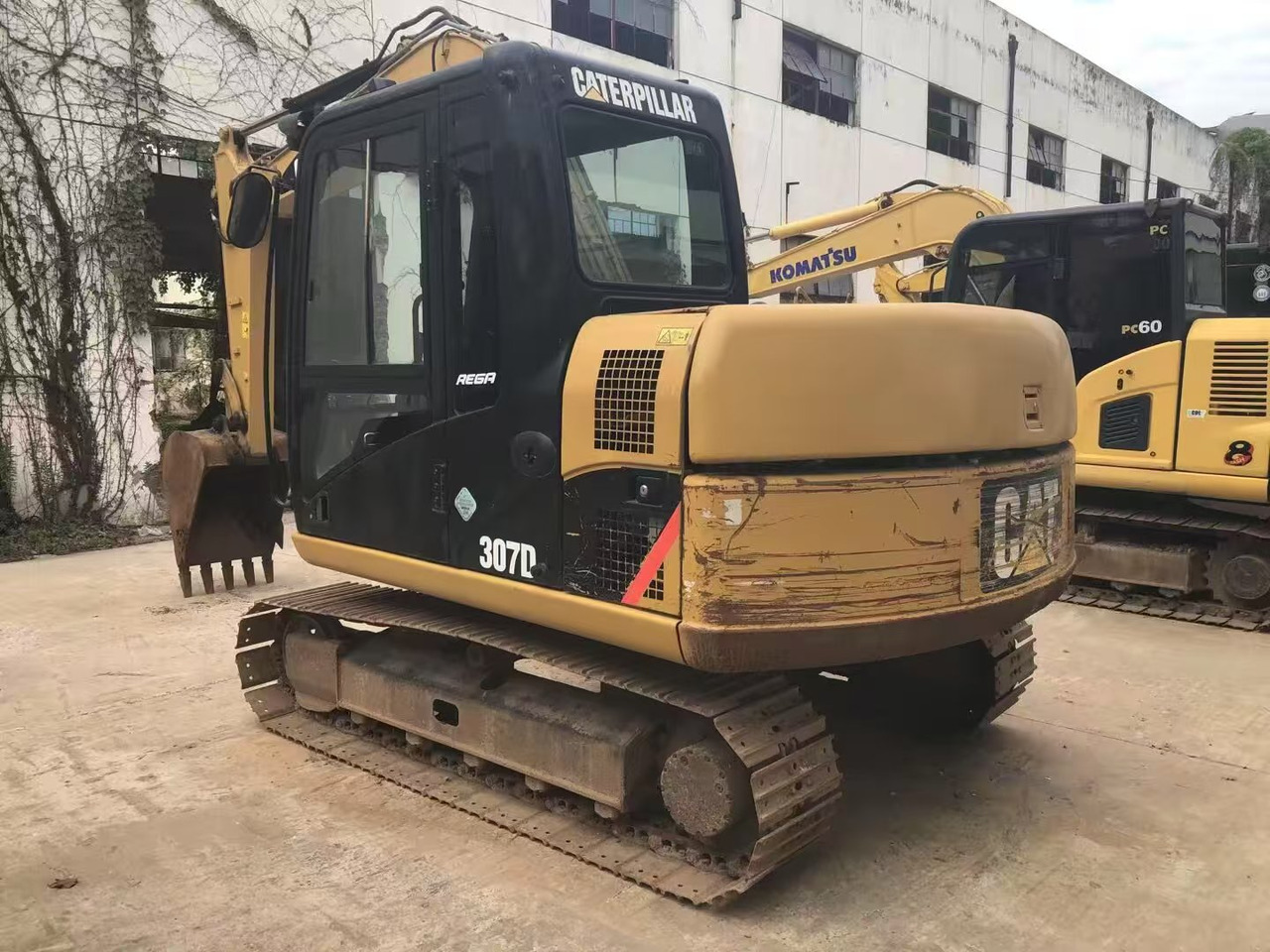 CATERPILLAR 307D - Pelle sur chenille: photos 2 CATERPILLAR 307D - Pelle sur chenille: photos 2