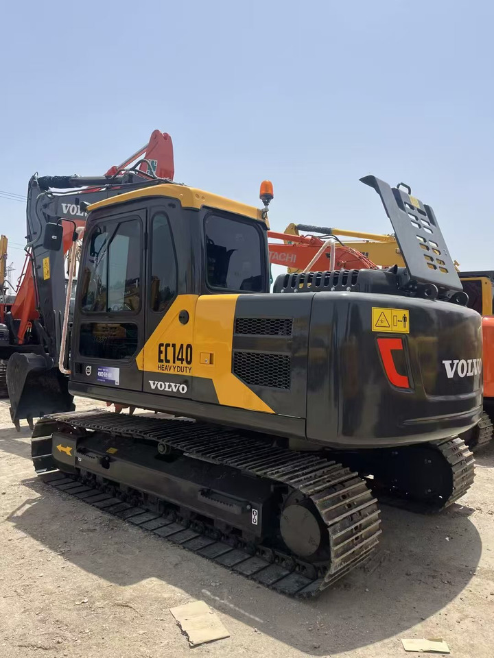 Volvo EC140 - Pelle sur chenille: photos 3 Volvo EC140 - Pelle sur chenille: photos 3