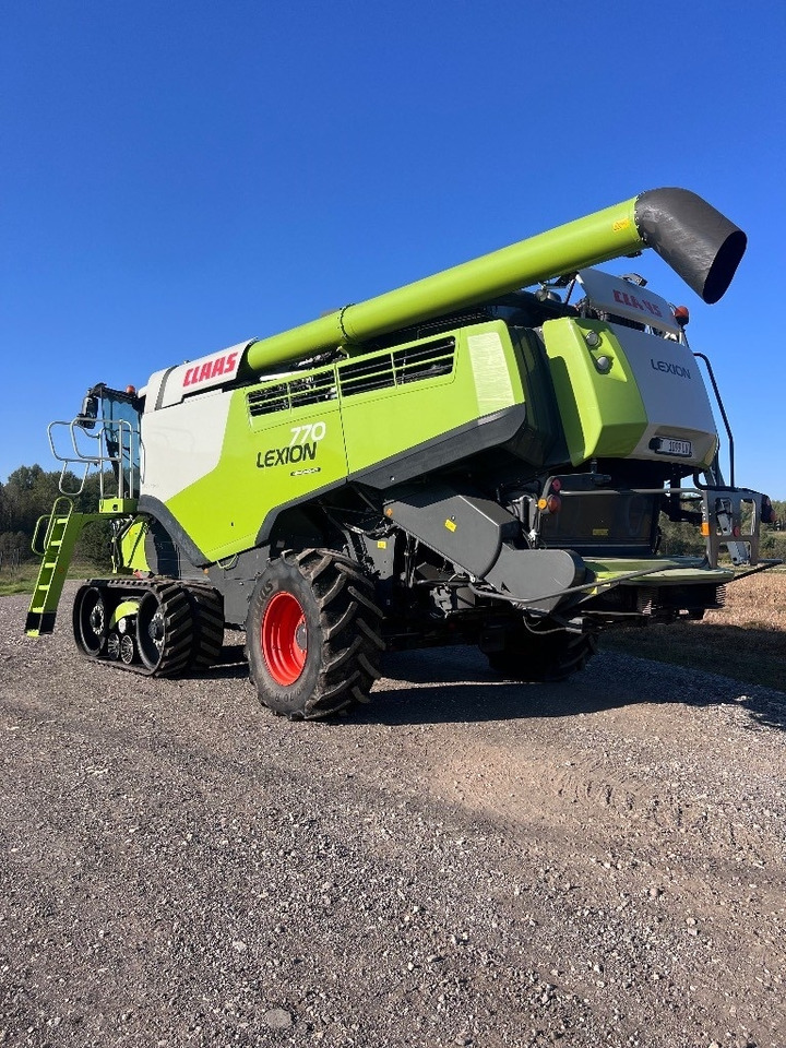 Claas Lexion 770 TT - Moissonneuse-batteuse: photos 2 Claas Lexion 770 TT - Moissonneuse-batteuse: photos 2