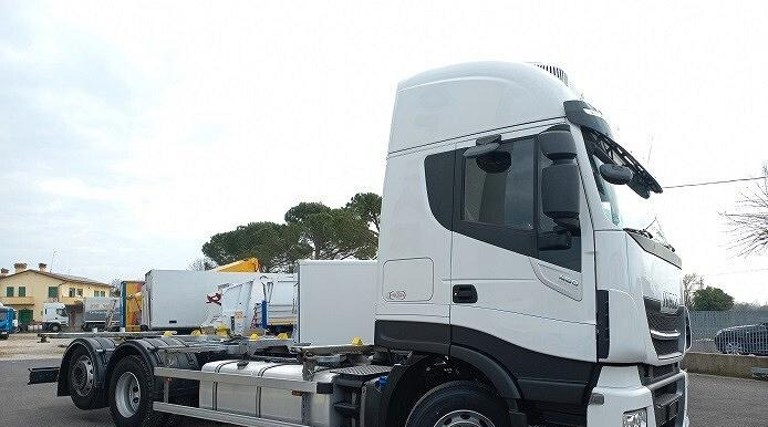 IVECO STRALIS AS260S48 A TELAIO FULL PNEUMATIC - Camion porte-conteneur/ Caisse mobile: photos 5 IVECO STRALIS AS260S48 A TELAIO FULL PNEUMATIC - Camion porte-conteneur/ Caisse mobile: photos 5