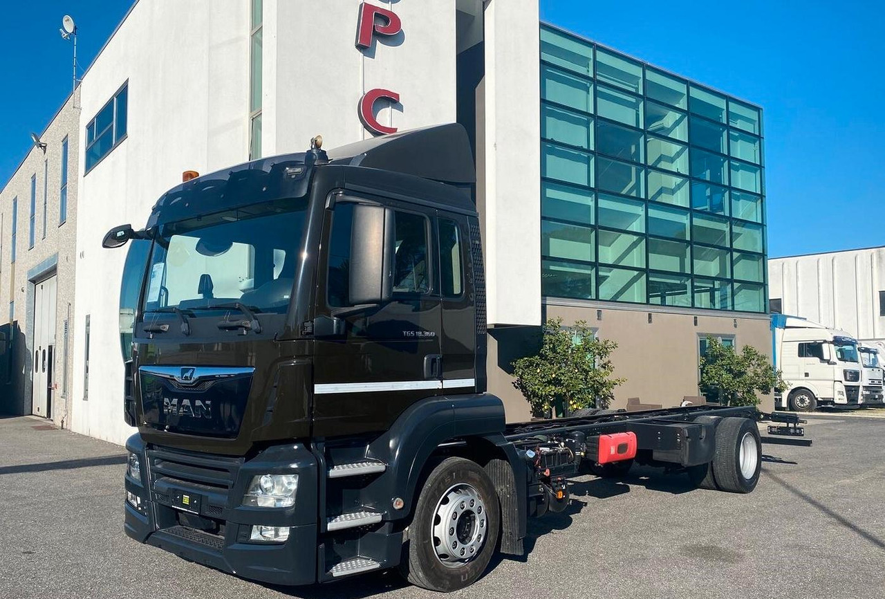 MAN TGS 16.360 MOTRICE 2 ASSI TELAIO 2019 - Châssis cabine: photos 1 MAN TGS 16.360 MOTRICE 2 ASSI TELAIO 2019 - Châssis cabine: photos 1