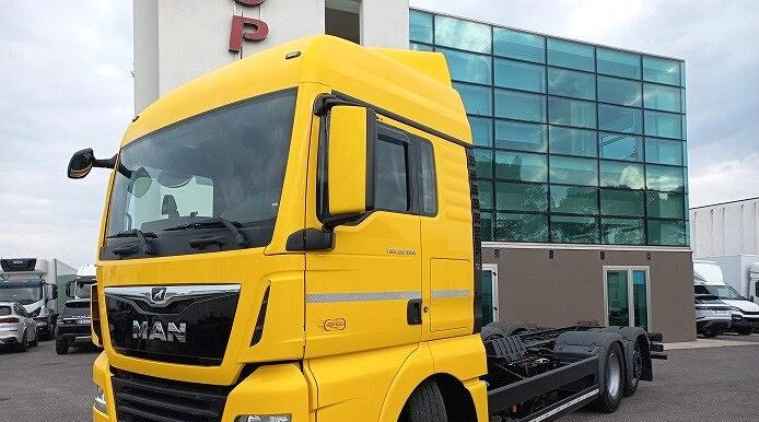 MAN TGX 26.500 EURO 6 2019 A TELAIO FULL OPTIONAL - Châssis cabine: photos 3 MAN TGX 26.500 EURO 6 2019 A TELAIO FULL OPTIONAL - Châssis cabine: photos 3