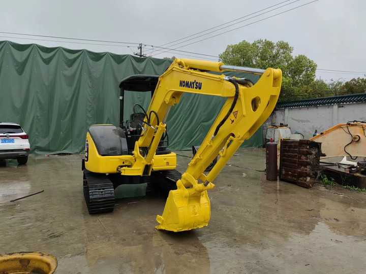Cheap Selling Second Hand Mini Excavator Komatsu PC40 4Ton Japanese Komatsu PC40 Used Excavator for Sale - Mini pelle: photos 3 Cheap Selling Second Hand Mini Excavator Komatsu PC40 4Ton Japanese Komatsu PC40 Used Excavator for Sale - Mini pelle: photos 3