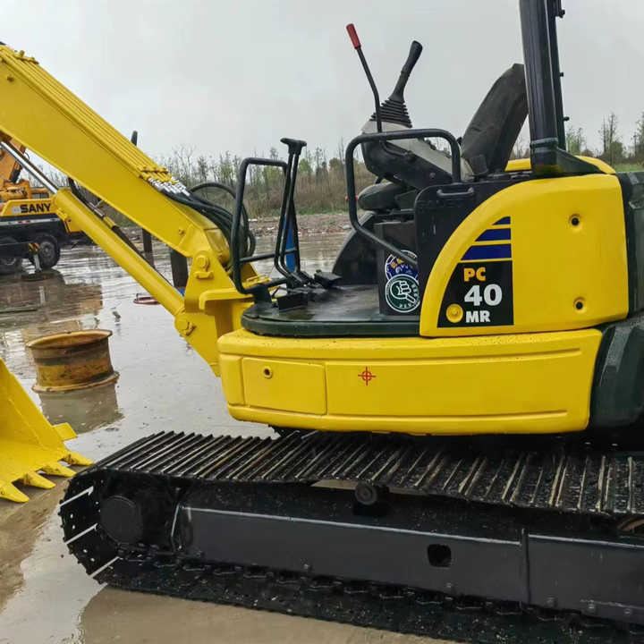 Cheap Selling Second Hand Mini Excavator Komatsu PC40 4Ton Japanese Komatsu PC40 Used Excavator for Sale - Mini pelle: photos 1 Cheap Selling Second Hand Mini Excavator Komatsu PC40 4Ton Japanese Komatsu PC40 Used Excavator for Sale - Mini pelle: photos 1