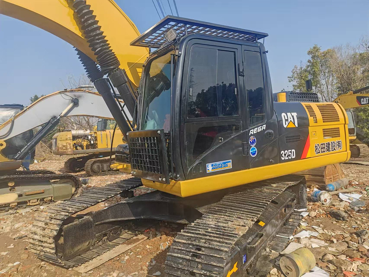 CATERPILLAR Used Digger CAT 323DL Construction Machinery Construction Digger Used CAT 323DL Cheap Excavator - Engins de chantier: photos 1 CATERPILLAR Used Digger CAT 323DL Construction Machinery Construction Digger Used CAT 323DL Cheap Excavator - Engins de chantier: photos 1