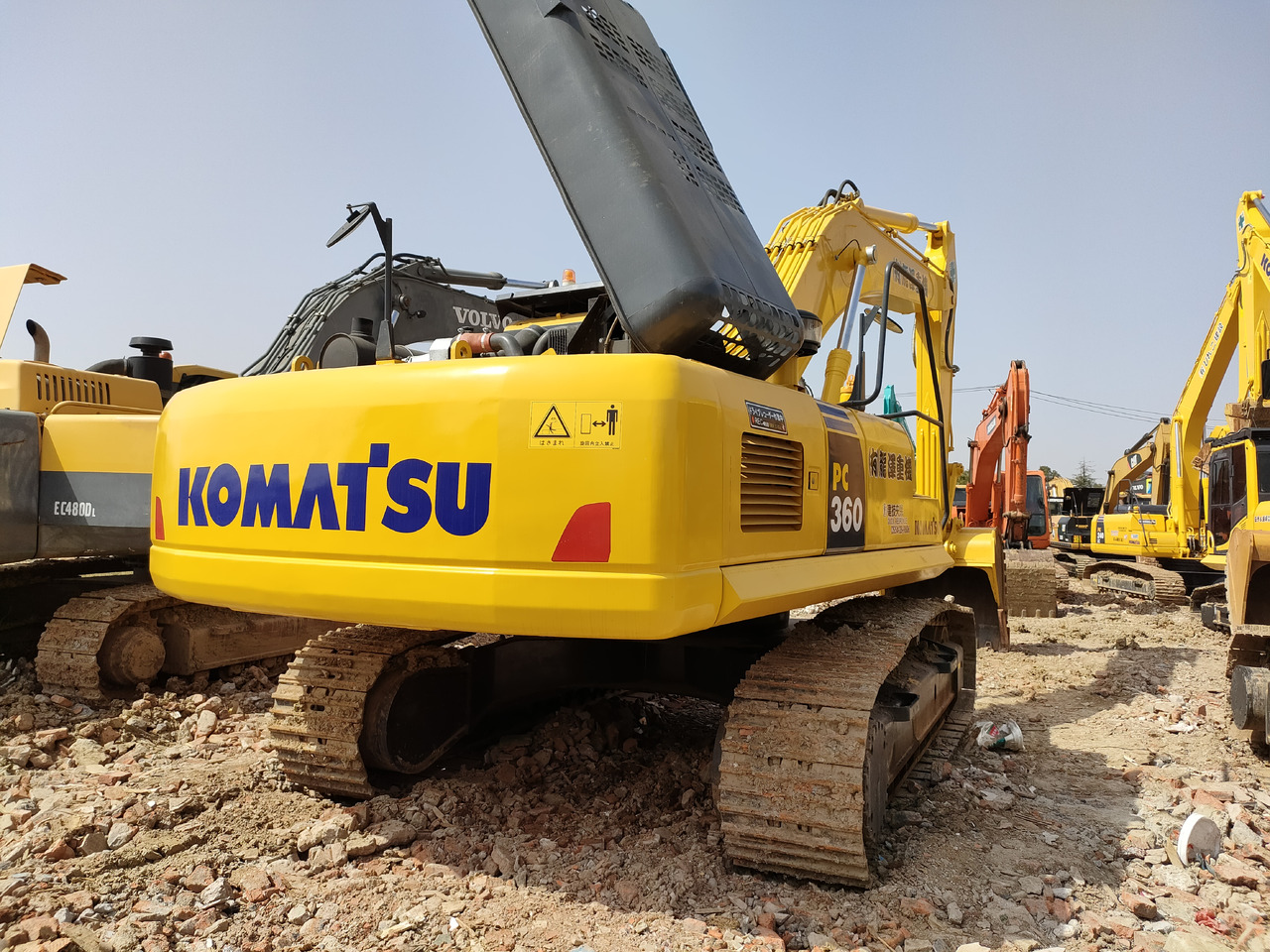 KOMATSU Good Condition Used Komatsu360 Komastu Pc360 Excavator Machine for Cheap Price Hot Sale in China - Pelle sur chenille: photos 1 KOMATSU Good Condition Used Komatsu360 Komastu Pc360 Excavator Machine for Cheap Price Hot Sale in China - Pelle sur chenille: photos 1
