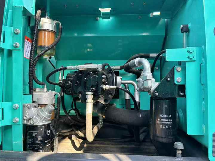 New Arrival Kobelco Sk200D 20tons Crawler Excavator for Sale 90% Brand New Kobelco Sk140 200 350 Digger in Stock - Pelle sur chenille: photos 5 New Arrival Kobelco Sk200D 20tons Crawler Excavator for Sale 90% Brand New Kobelco Sk140 200 350 Digger in Stock - Pelle sur chenille: photos 5