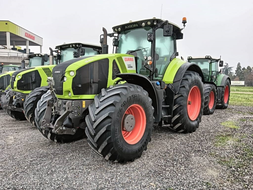 Claas Axion 940 Cmatic - Tracteur agricole: photos 2 Claas Axion 940 Cmatic - Tracteur agricole: photos 2