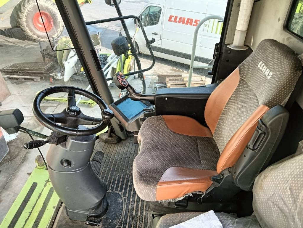 Claas Lexion 570  - Moissonneuse-batteuse: photos 5 Claas Lexion 570  - Moissonneuse-batteuse: photos 5