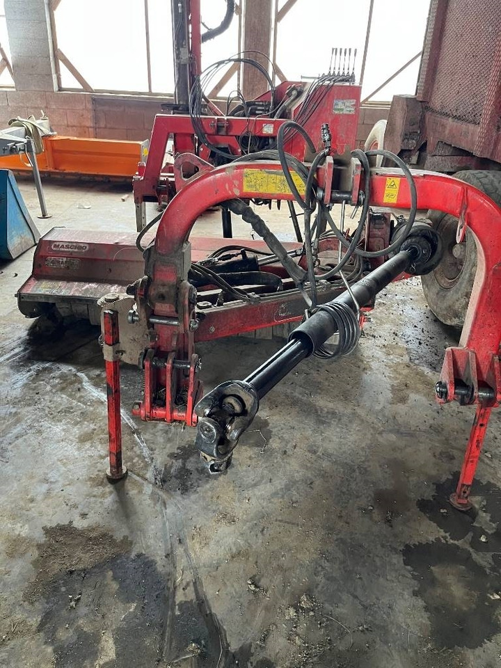 Maschio Giraffa 185 - Faucheuse: photos 1 Maschio Giraffa 185 - Faucheuse: photos 1