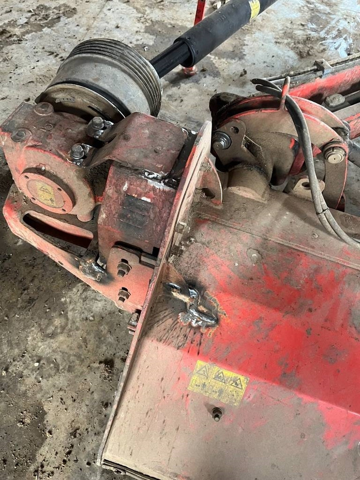 Maschio Giraffa 185 - Faucheuse: photos 2 Maschio Giraffa 185 - Faucheuse: photos 2