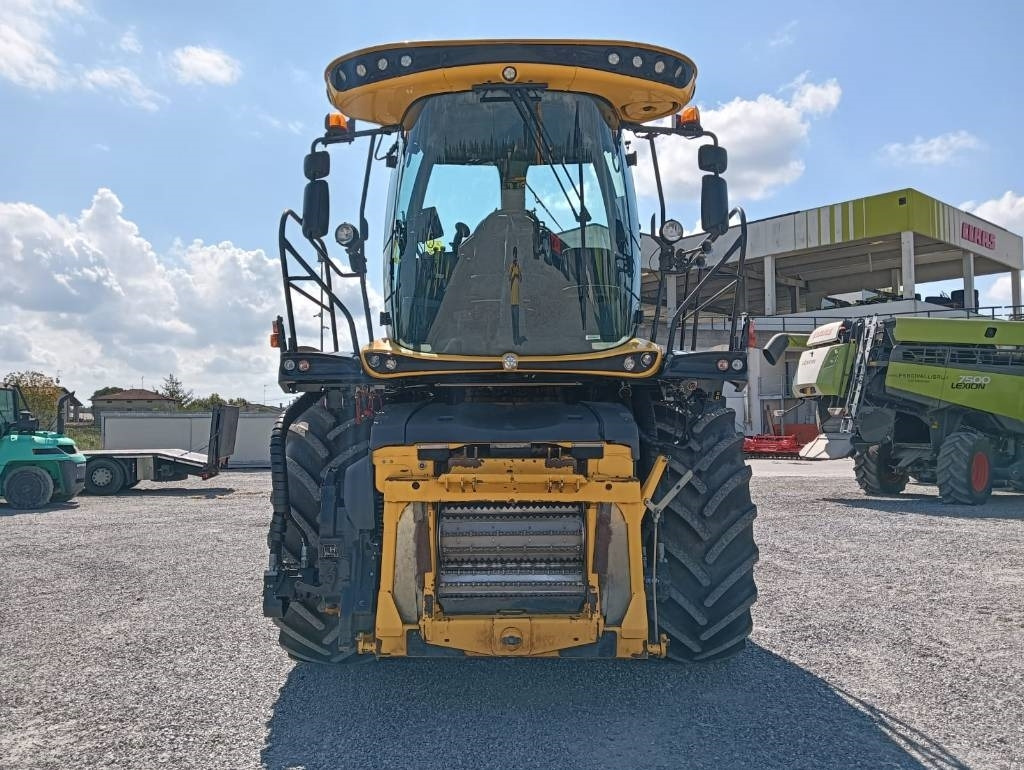 New Holland FR 650 - Ensileuse: photos 2 New Holland FR 650 - Ensileuse: photos 2