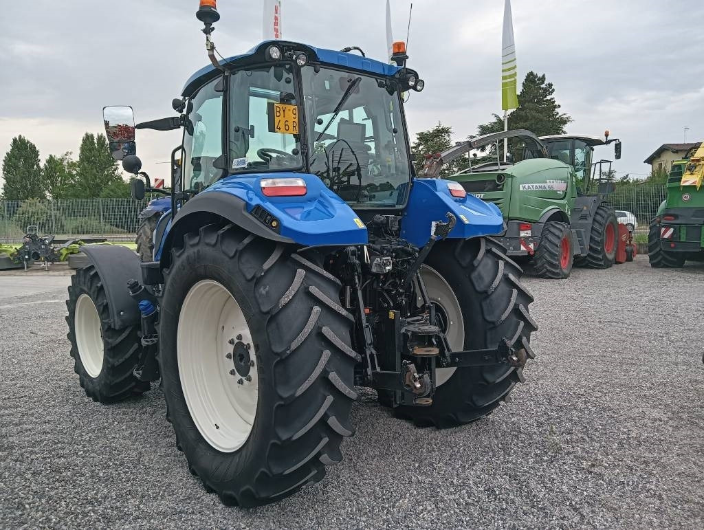 New Holland T 5.120 - Tracteur agricole: photos 5 New Holland T 5.120 - Tracteur agricole: photos 5