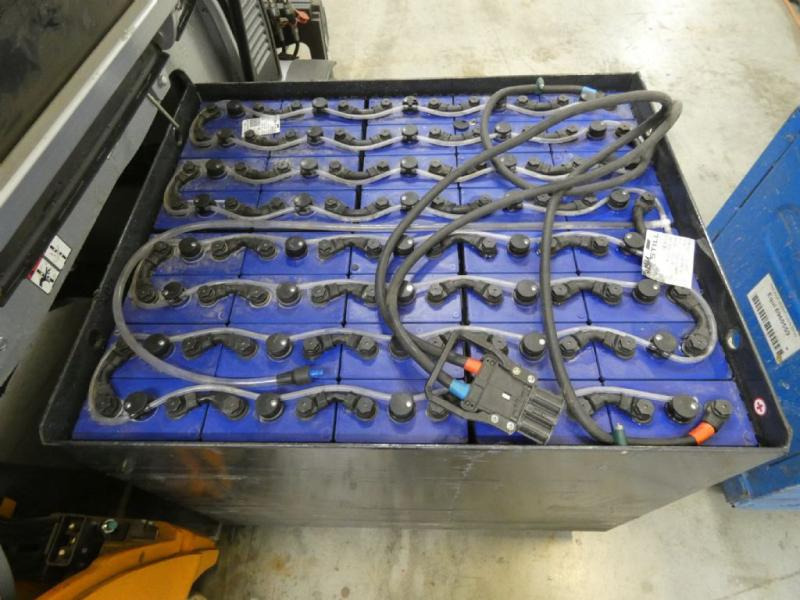 Still RX60-35 RX60-35 - Chariot élévateur électrique: photos 4 Still RX60-35 RX60-35 - Chariot élévateur électrique: photos 4