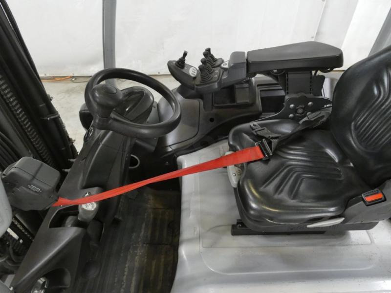 Still RX60-35 RX60-35 - Chariot élévateur électrique: photos 3 Still RX60-35 RX60-35 - Chariot élévateur électrique: photos 3