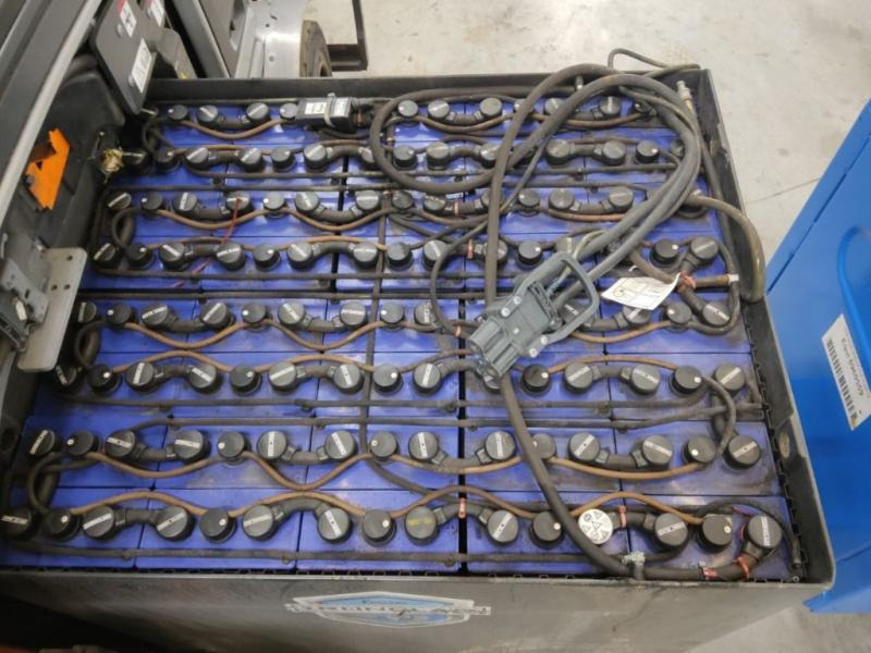 Still RX60-35 RX60-35L - Chariot élévateur électrique: photos 4 Still RX60-35 RX60-35L - Chariot élévateur électrique: photos 4