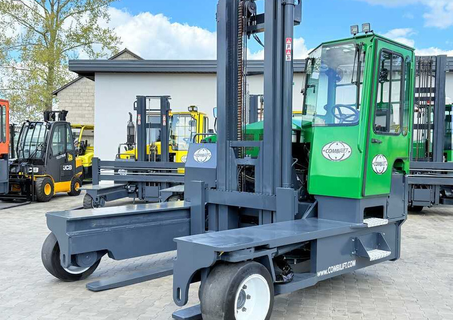 Combilift C10000 / DIESEL / DUPLEX - 4200MM / LIKE NEW - Chariot multidirectionnel: photos 3 Combilift C10000 / DIESEL / DUPLEX - 4200MM / LIKE NEW - Chariot multidirectionnel: photos 3