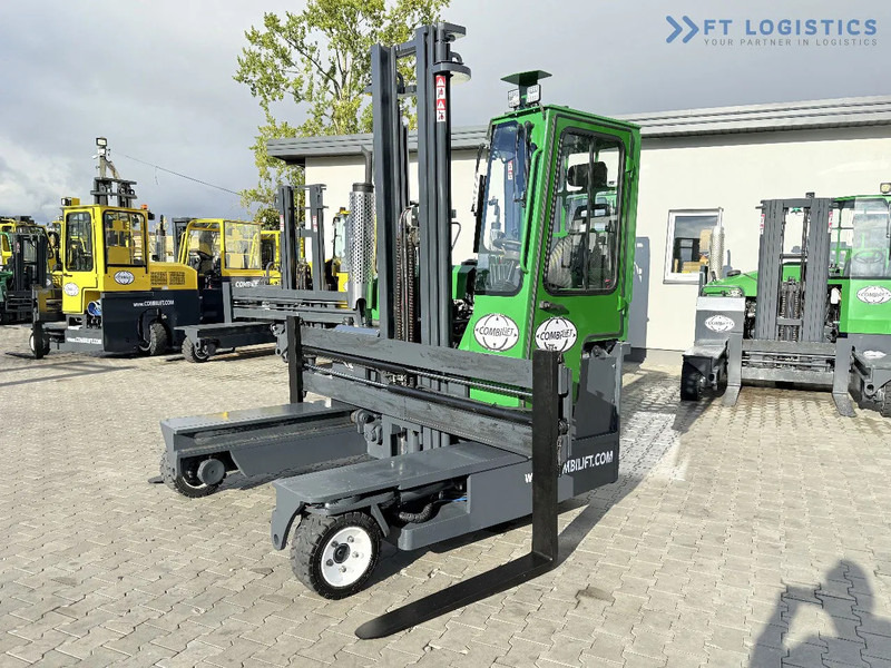 Combilift C3000 / DIESEL / DUPLEX 4200MM / FREE LIFT / WIDE FORK POSITIONER / FULL CABIN / EXCELLENT CONDITION / Wide range of four-way an - Chariot multidirectionnel: photos 1 Combilift C3000 / DIESEL / DUPLEX 4200MM / FREE LIFT / WIDE FORK POSITIONER / FULL CABIN / EXCELLENT CONDITION / Wide range of four-way an - Chariot multidirectionnel: photos 1