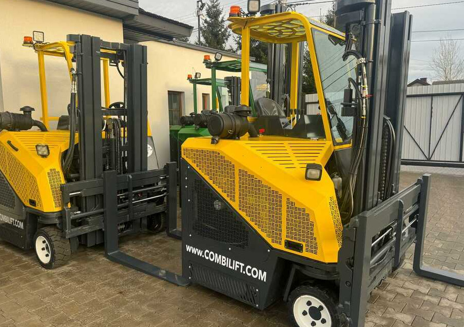 Combilift C3000CB -DIESEL- Only 6117 hours - Chariot multidirectionnel: photos 3 Combilift C3000CB -DIESEL- Only 6117 hours - Chariot multidirectionnel: photos 3