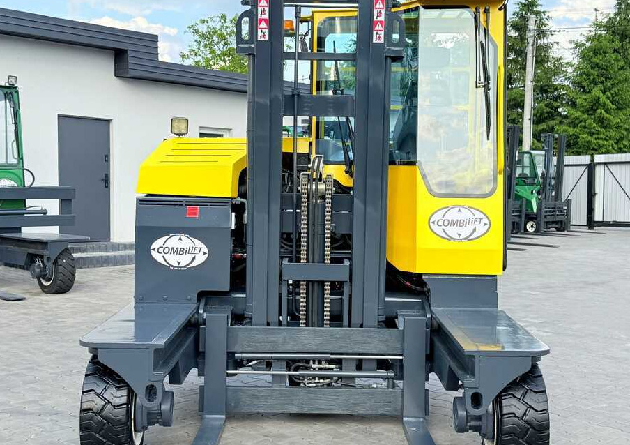 Combilift C3000XL / DUPLEX - 3200MM / FREE LIFT / XL CABIN / SIDESHIFT / ONLY 3087 HOURS / LIKE NEW - Chariot multidirectionnel: photos 4 Combilift C3000XL / DUPLEX - 3200MM / FREE LIFT / XL CABIN / SIDESHIFT / ONLY 3087 HOURS / LIKE NEW - Chariot multidirectionnel: photos 4