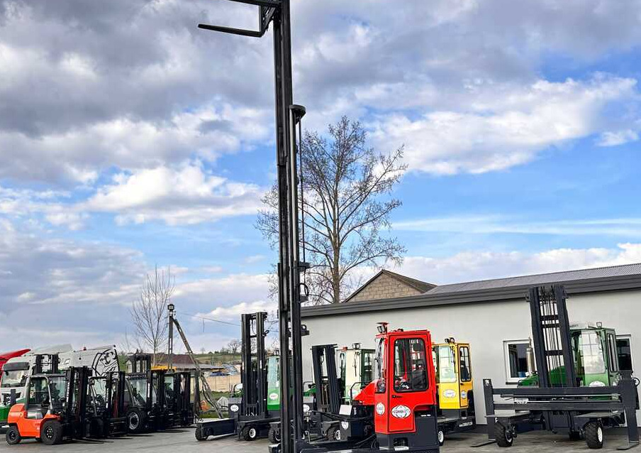 Chariot multidirectionnel Combilift C4000 / DIESEL / TRIPLEX / 8400MM / FREE LIFT / SIDESHIFT / LIKE NEW: photos 37