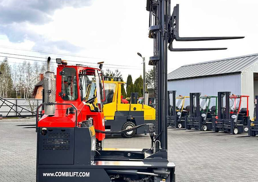 Chariot multidirectionnel Combilift C4000 / DIESEL / TRIPLEX / 8400MM / FREE LIFT / SIDESHIFT / LIKE NEW: photos 30