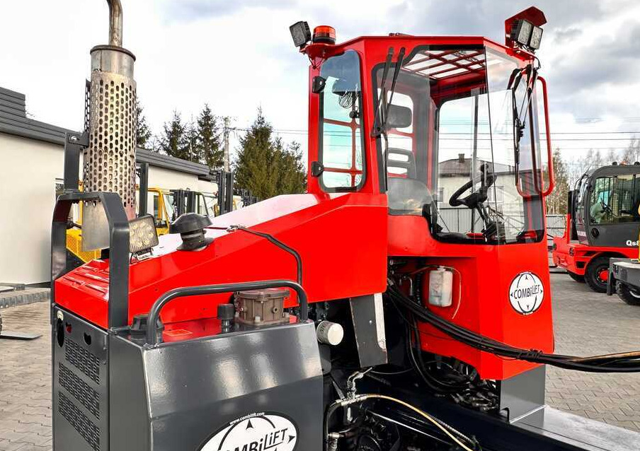 Chariot multidirectionnel Combilift C4000 / DIESEL / TRIPLEX / 8400MM / FREE LIFT / SIDESHIFT / LIKE NEW: photos 31